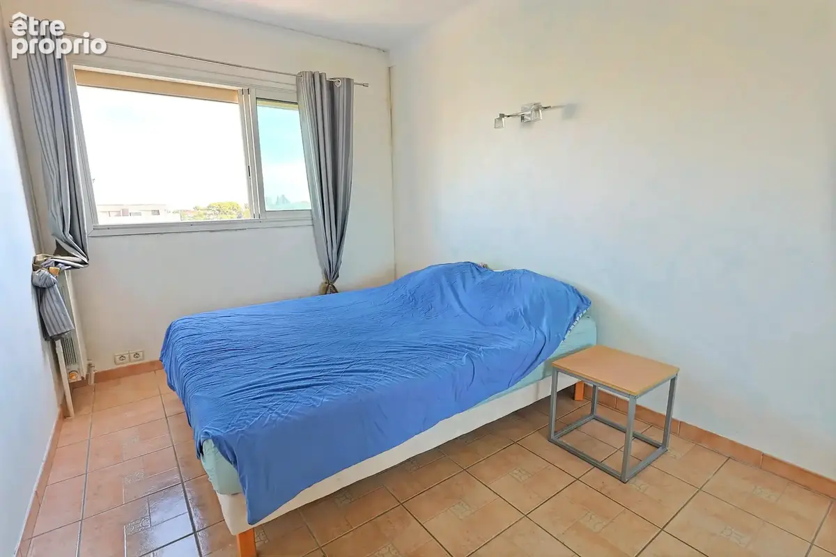 Antibes – Appartement traversant 3/4 pièces en étage élevé, vue mer et verdure - photo 8