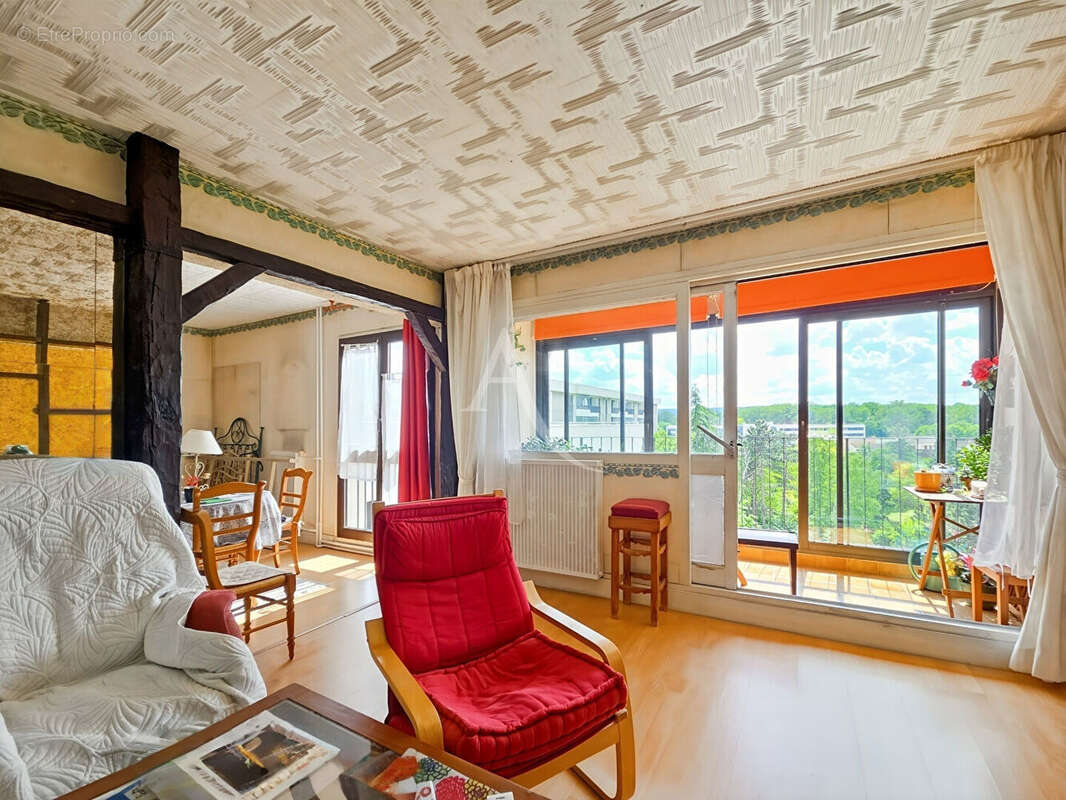 Appartement à LES MUREAUX