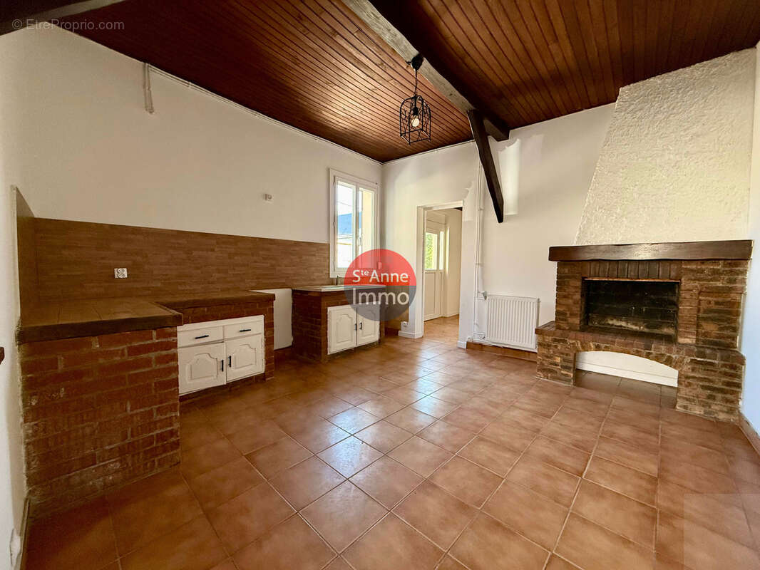 Maison à MEHARICOURT