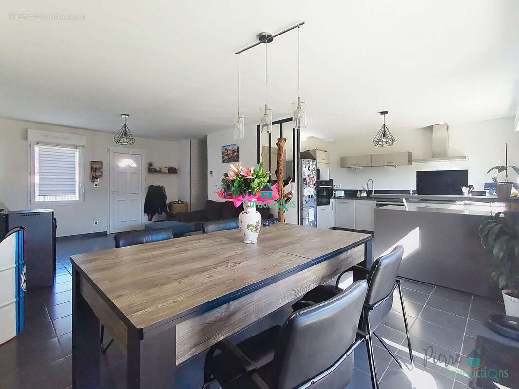 Maison à LILLEBONNE