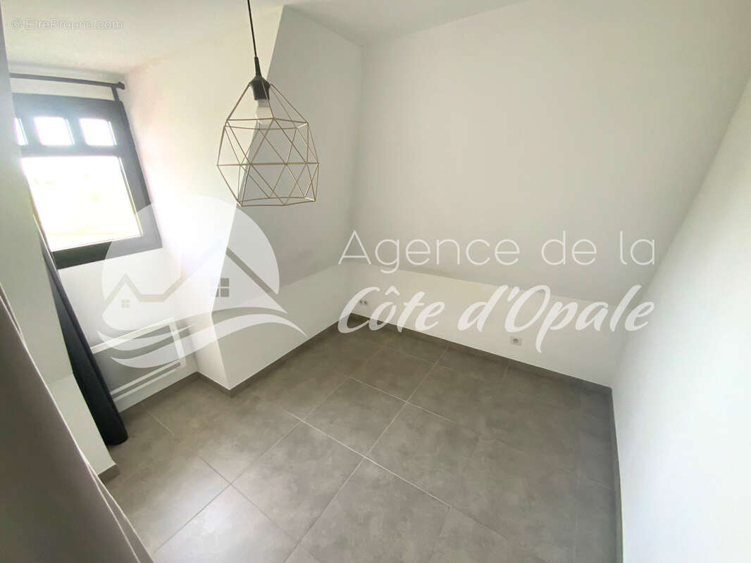 Appartement à MERIGNIES