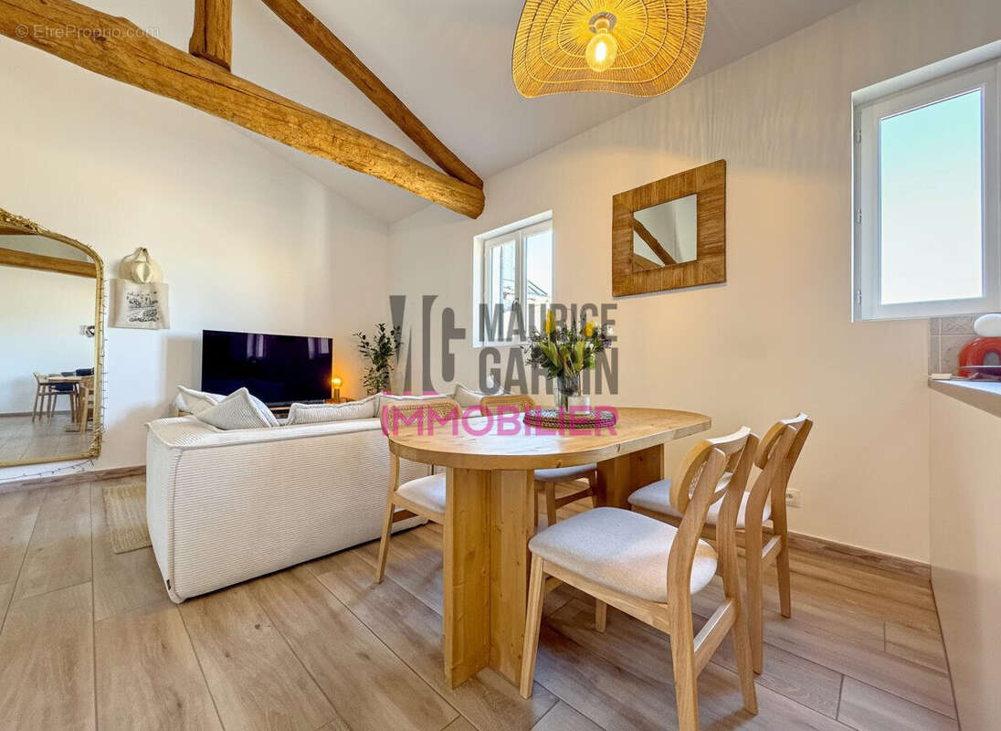 Appartement à L'ISLE-SUR-LA-SORGUE