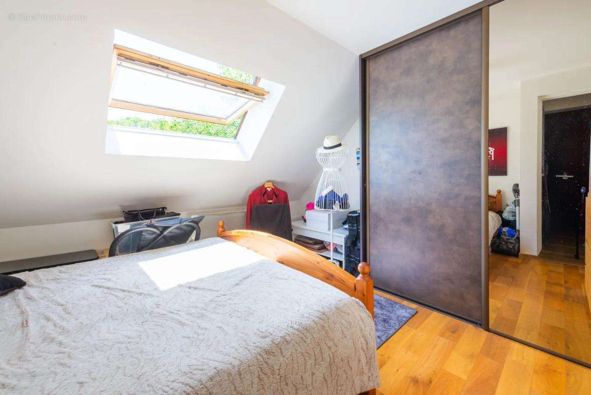 Maison familiale rénovée 4 chambres, environnement bucolique à Saint-Arnoult-en-Yvelines - photo 9