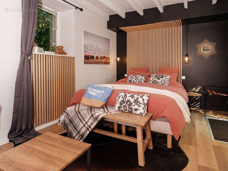 Commerce à SAINT-VAURY