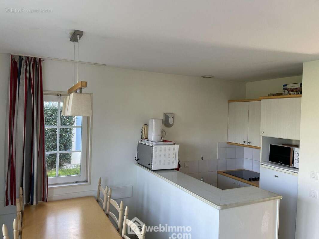 CUISINE ÉQUIPÉE - Maison à TALMONT-SAINT-HILAIRE