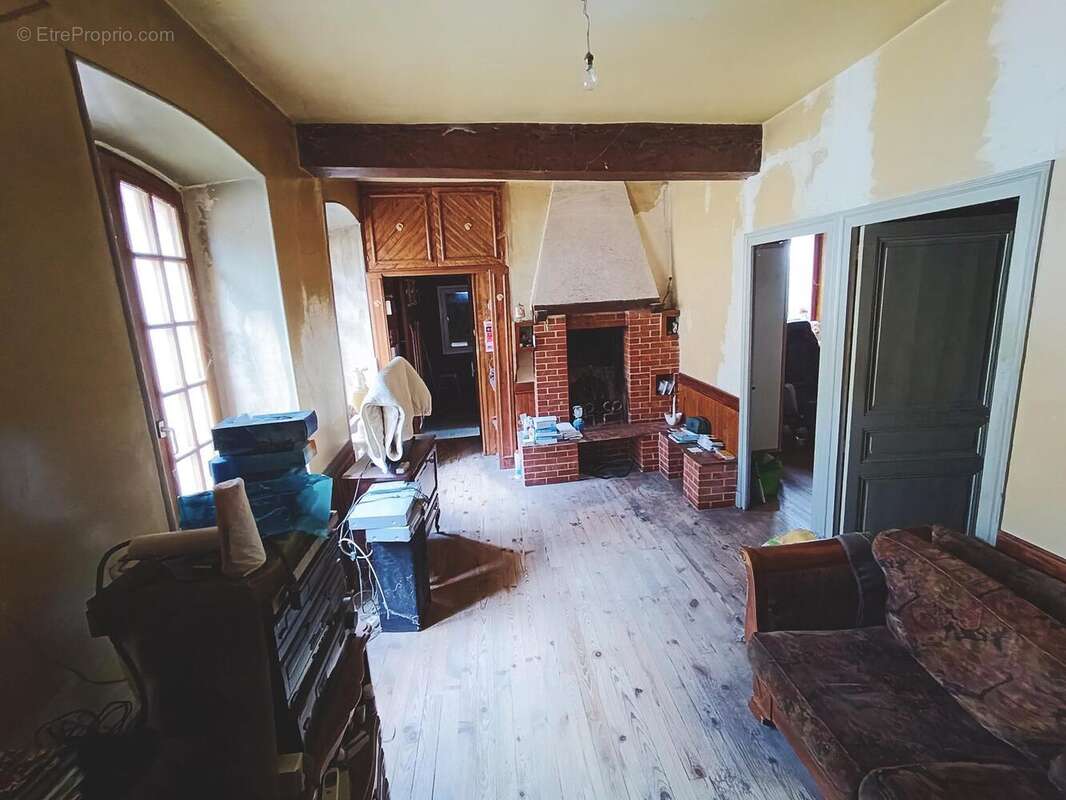 Maison 155 m² à Chatel-Montagne  - photo 4