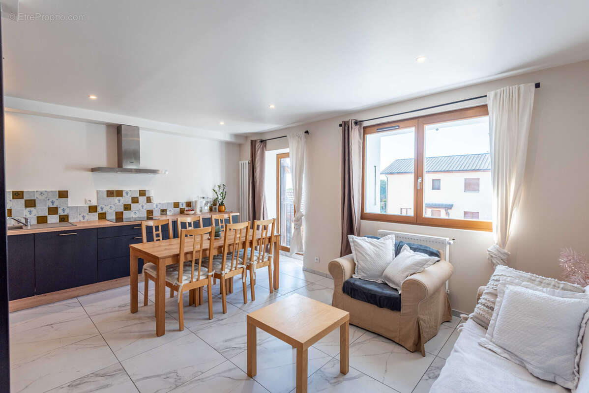 Appartement à MACHILLY