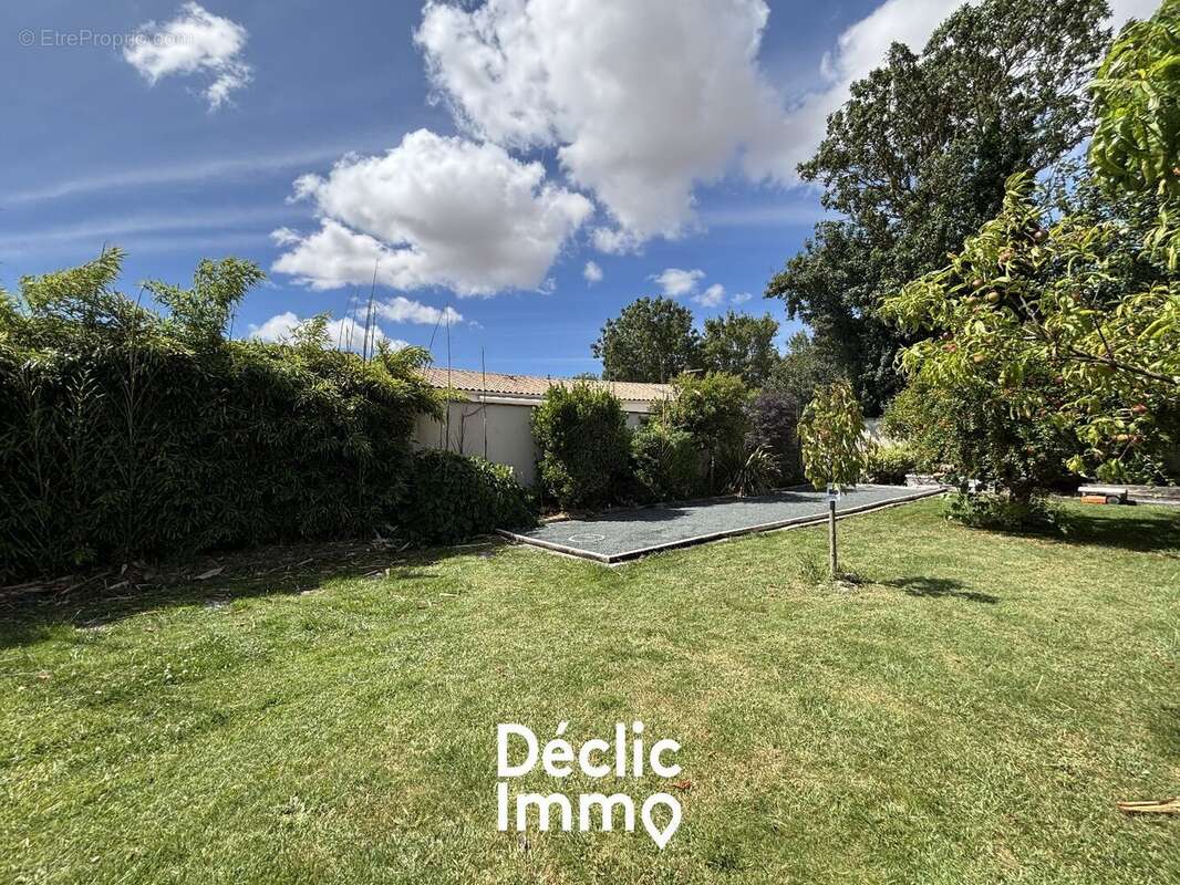 La Jarrie - Maison avec jardin, piscine, dépendances et spa - photo 4