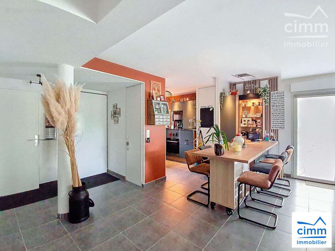 Maison à SAINT-ERBLON