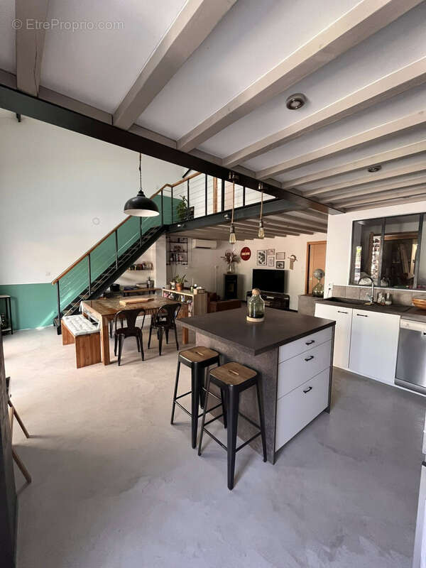 Maison à ROBION