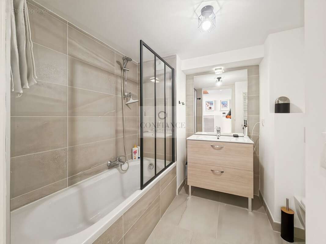 Appartement à SAINT-ETIENNE-DE-TINEE