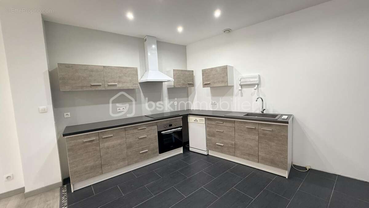 Appartement à THEZAN-LES-BEZIERS