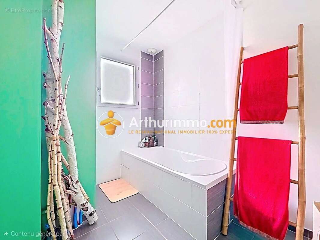 Maison à LA VERPILLIERE