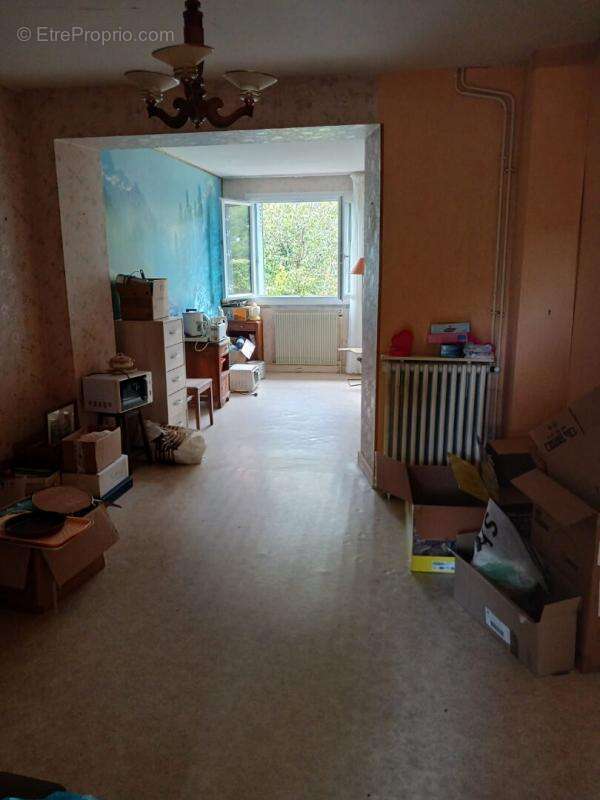 Maison à SAINT-SULPICE-LAURIERE