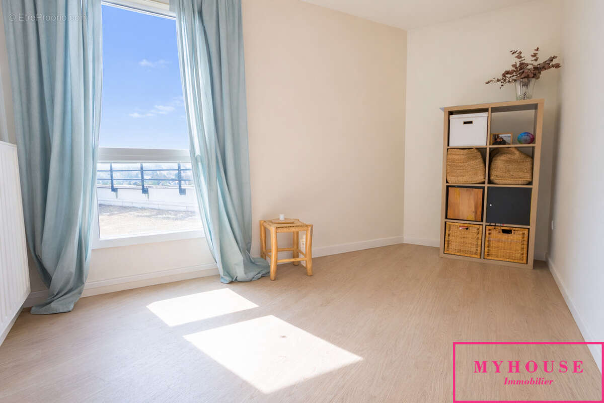 Appartement à BAGNEUX