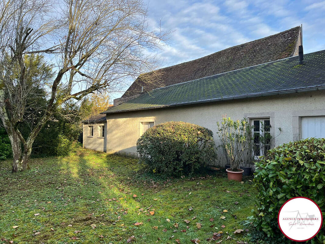 Maison à SAINT-AMAND-MONTROND