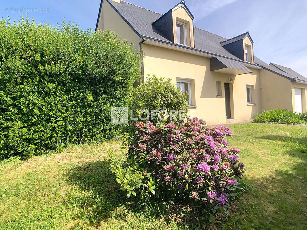 Maison à MAURE-DE-BRETAGNE