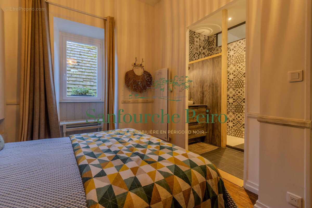 Appartement à SARLAT-LA-CANEDA