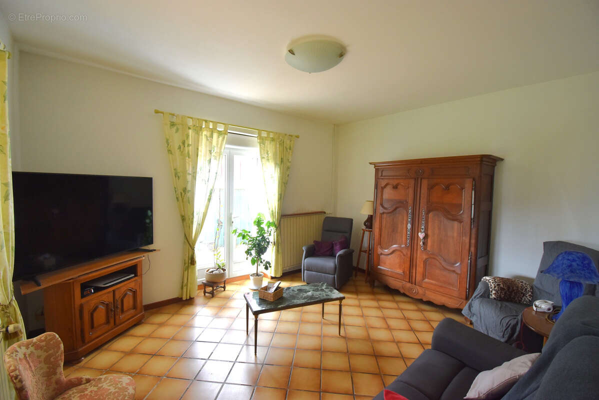 Maison à AILLEVILLERS-ET-LYAUMONT