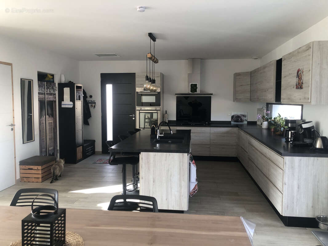 Maison à SAINT-CHRISTOL-LES-ALES