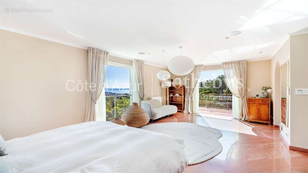 Exclusivité : Villa vue mer avec piscine - Golfe de Saint-Tropez - photo 9
