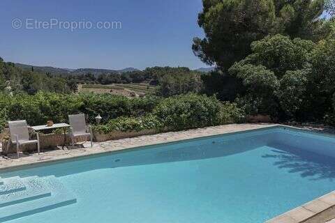 Maison 145 m² à Bandol  - photo 2