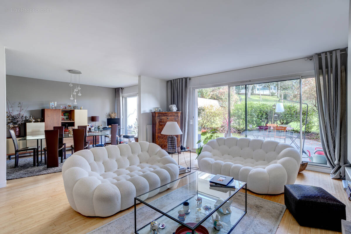 Appartement à CHAVILLE