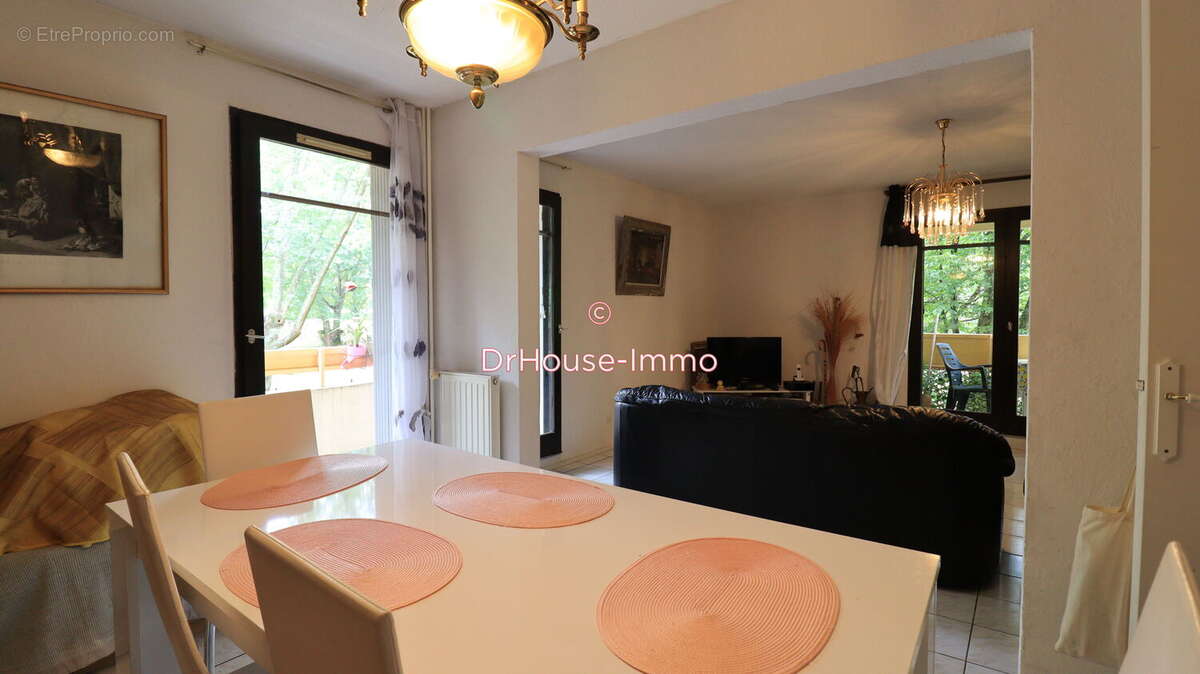 Appartement 84 m² à Lormont  - photo 5