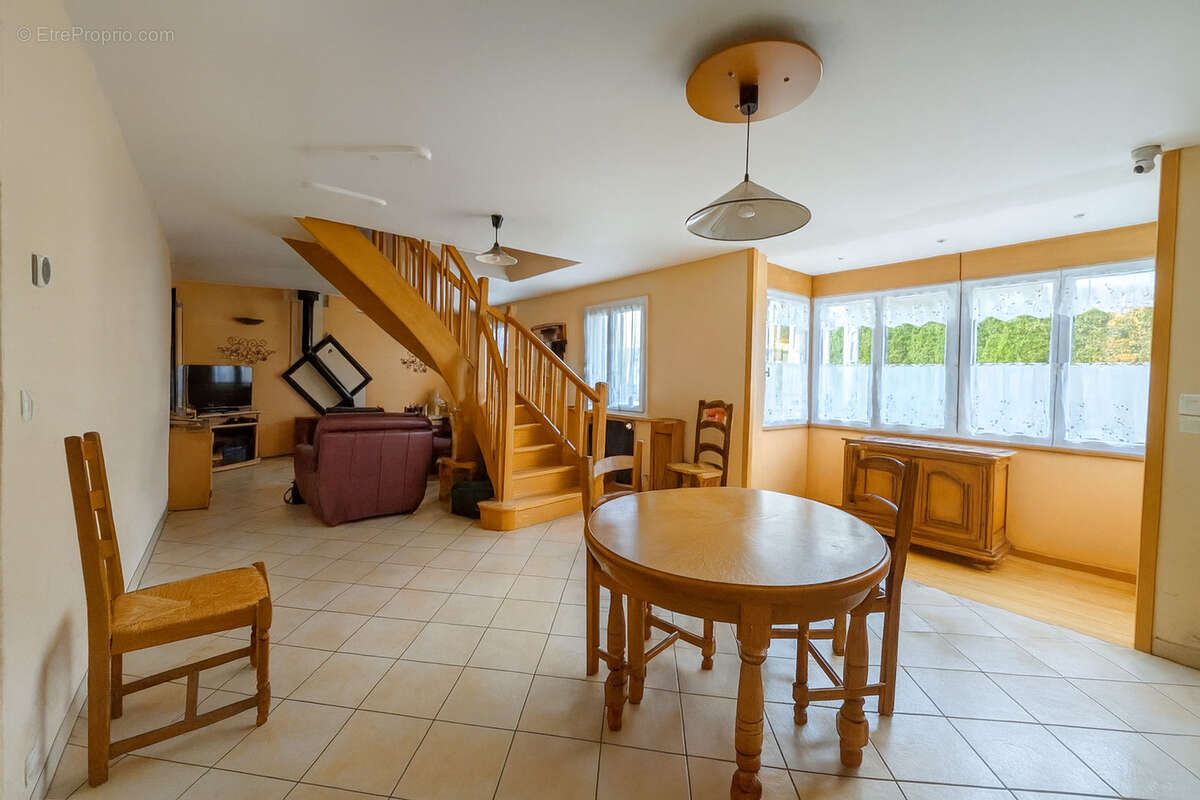 Maison à NEUILLY-EN-THELLE