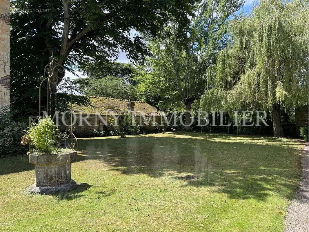 Maison à SAINT-PIERRE-SUR-DIVES