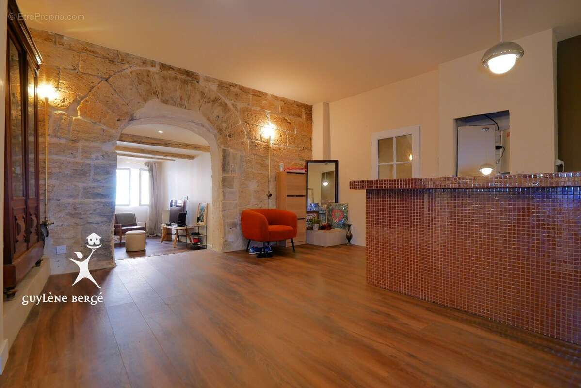 Appartement t3 - photo 3