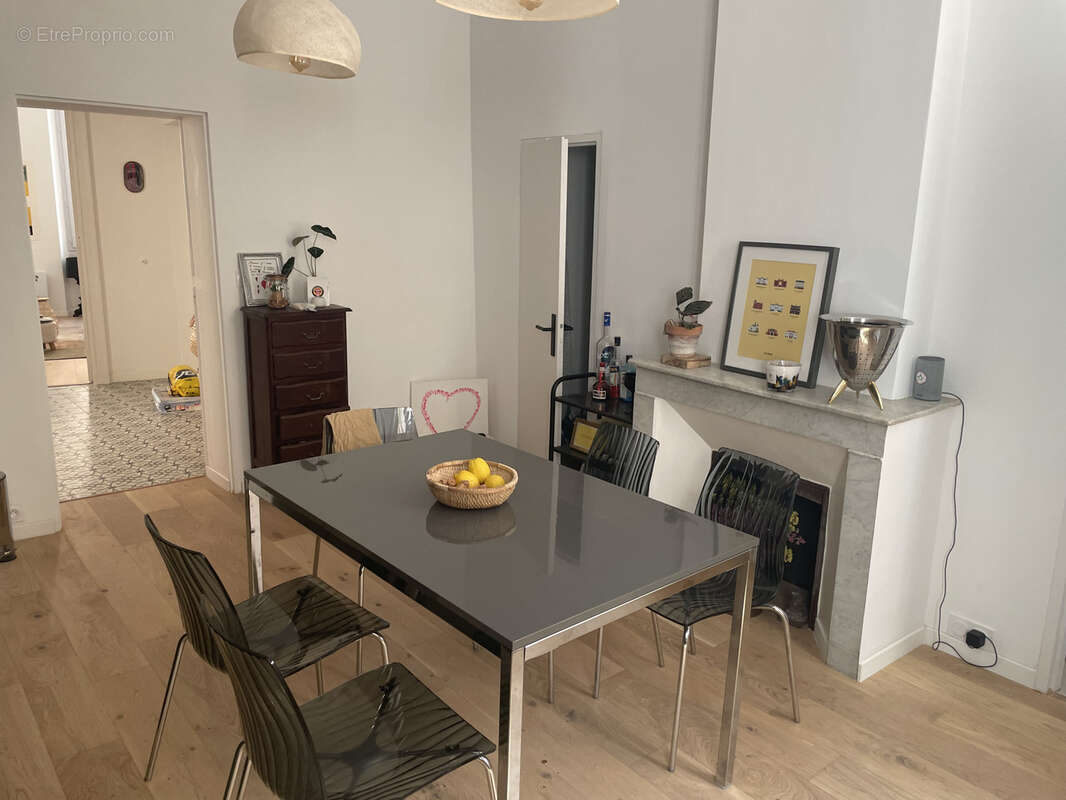 Vente appartement de type 3 avec terrasse, Aix en Provence, centre ville. - photo 3