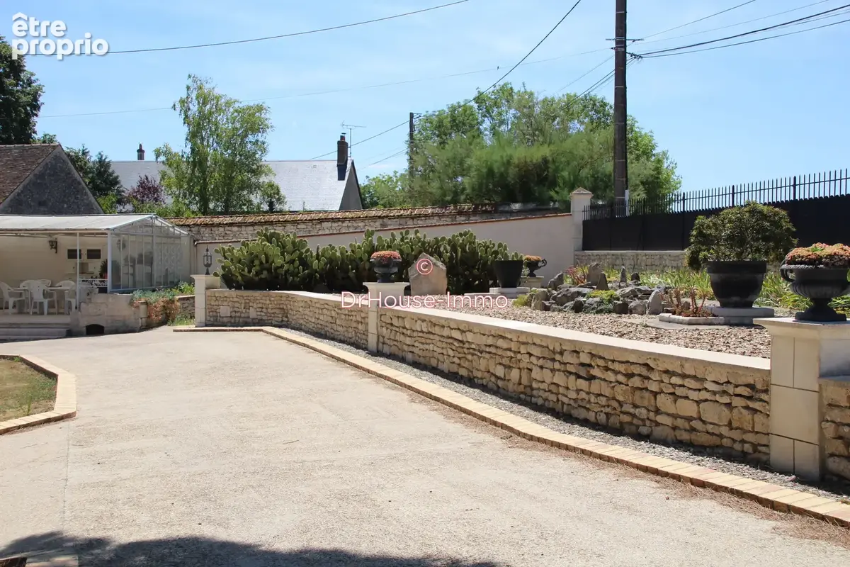 Maison 416 m² à Prefontaines  - photo 8