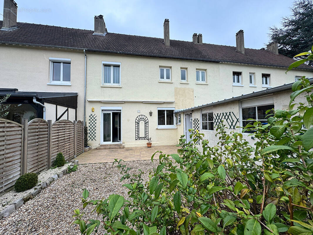 Maison à TOURVILLE-LA-RIVIERE