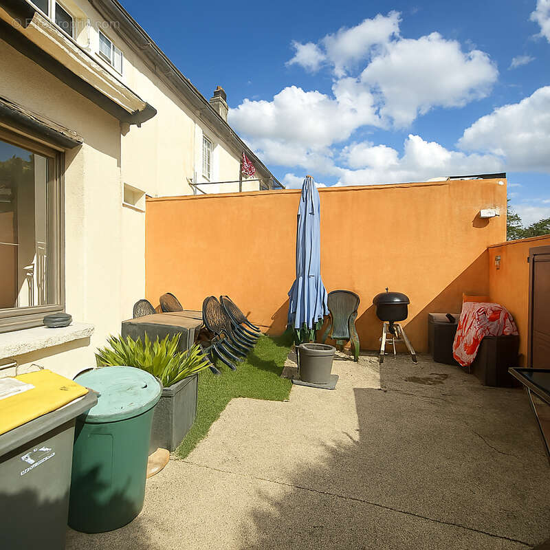 Maison à SAINTE-GENEVIEVE