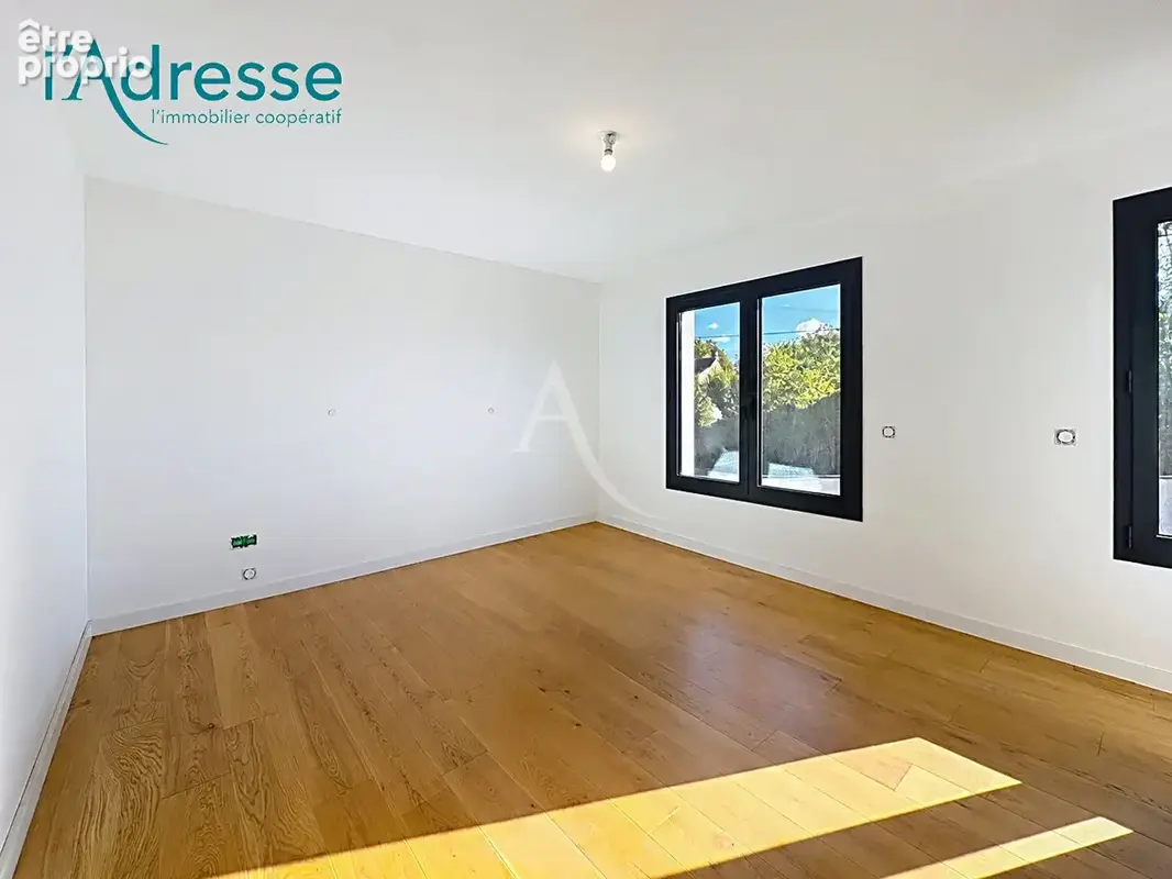 Maison Neuve - Saint-Germain-lès-Arpajon -  220m² - Terrain de 675m²  Gare - Ecoles - Commerces - photo 5