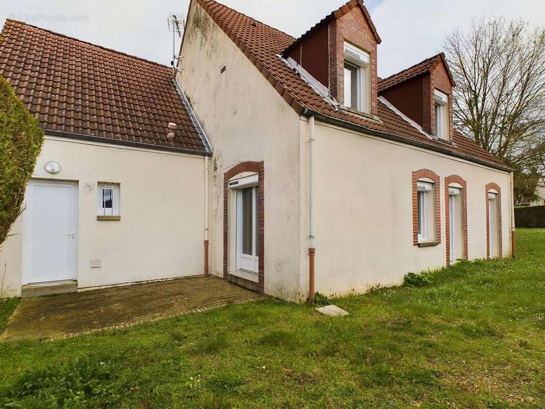 Maison à PONT-SUR-SEINE