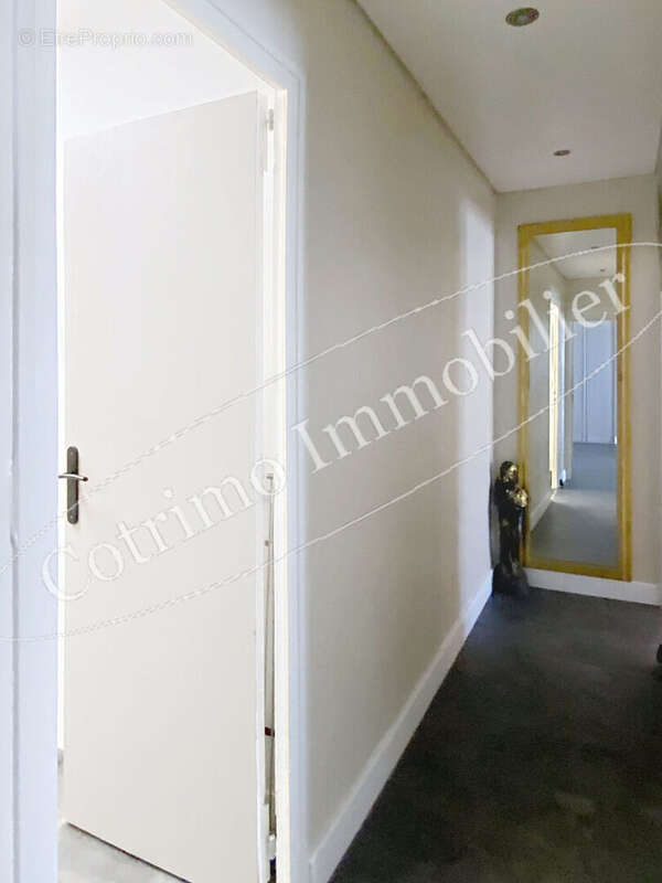 Appartement à LYON-8E