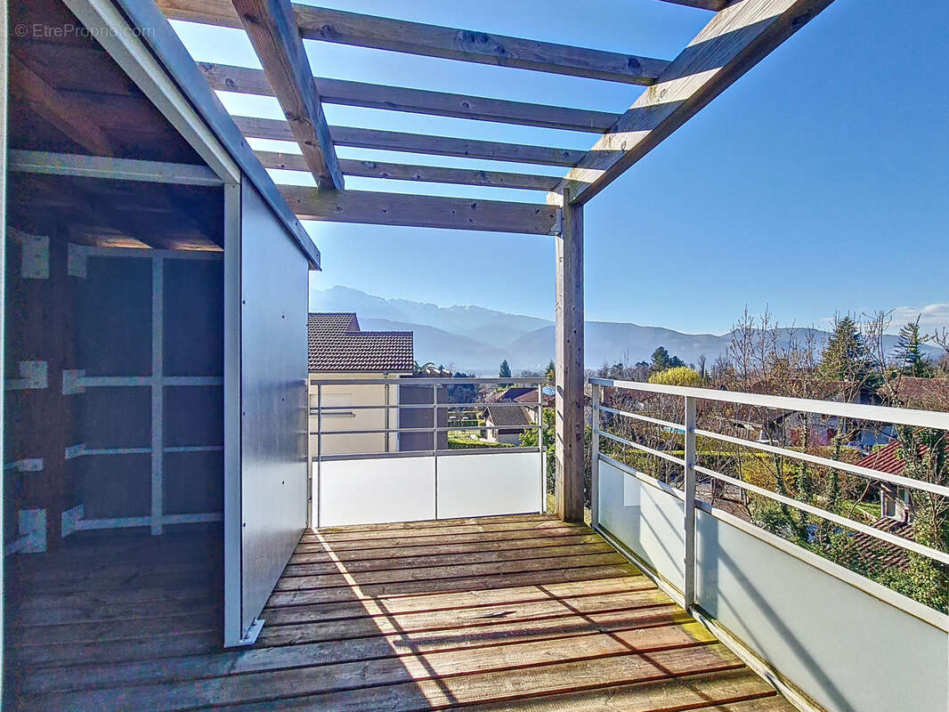 Appartement à SAINT-ISMIER