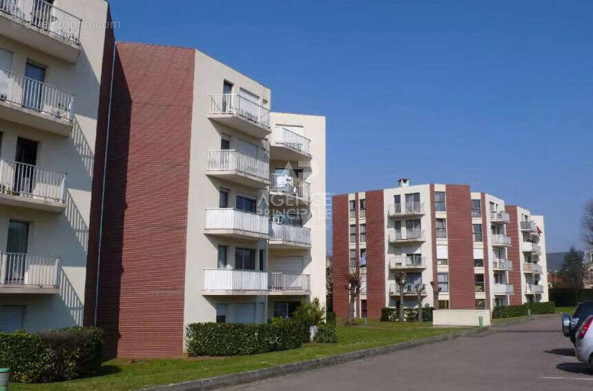 Appartement à VERNEUIL-SUR-SEINE
