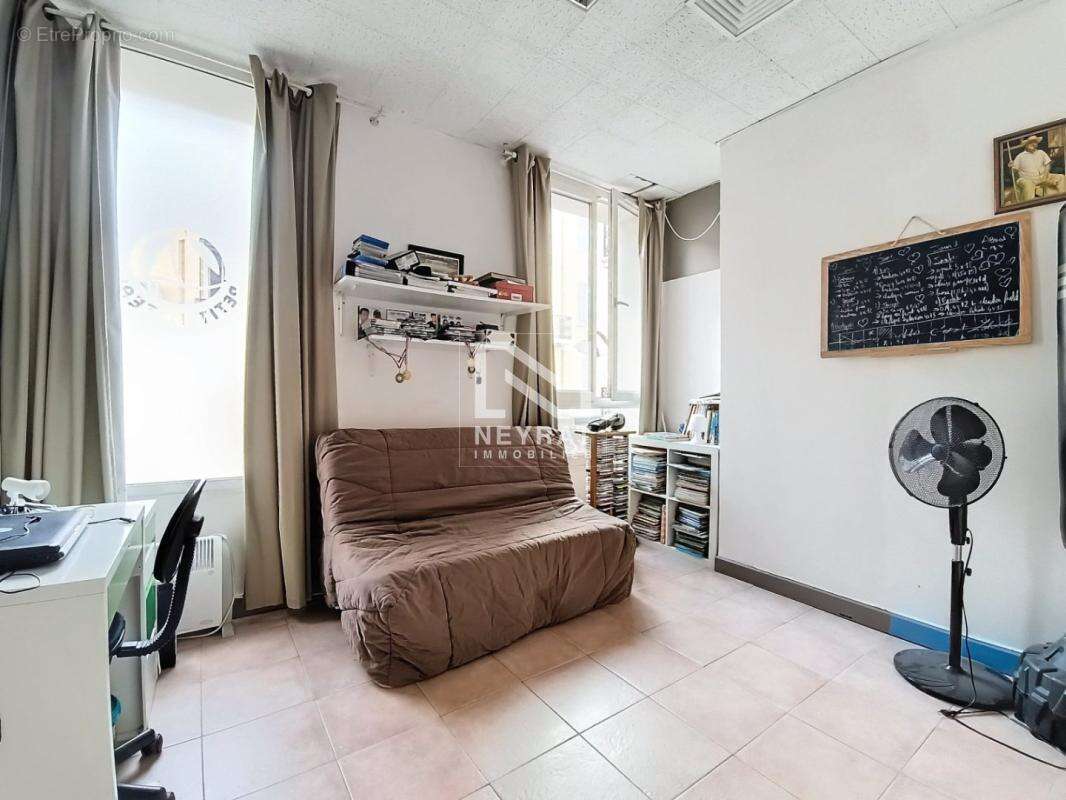 Fond de commerce avec appartement centre ville de saint-raphael - photo 21
