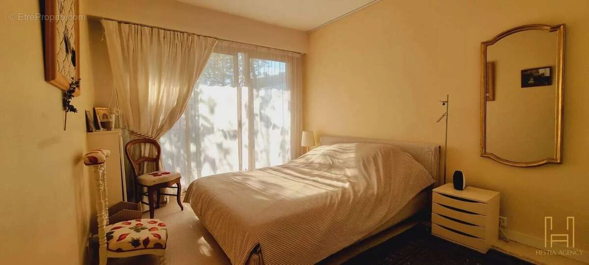 Appartement à VERSAILLES