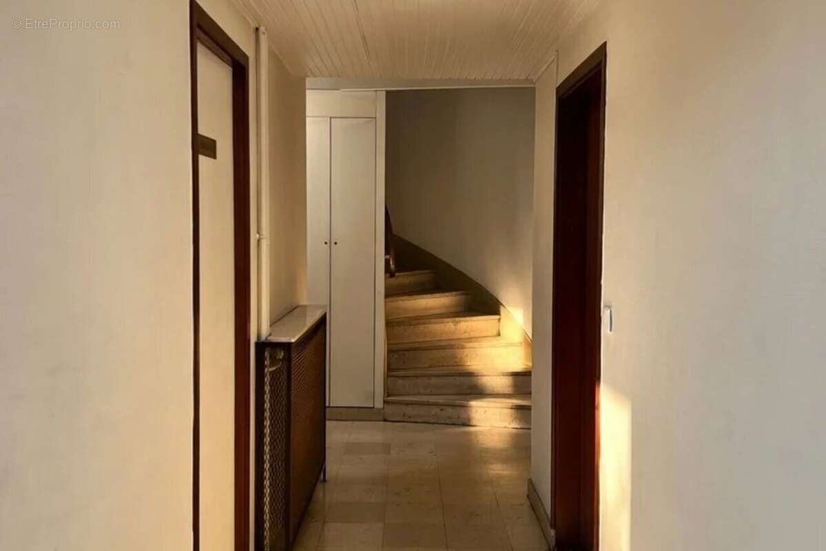 Appartement à SAINT-MAUR-DES-FOSSES