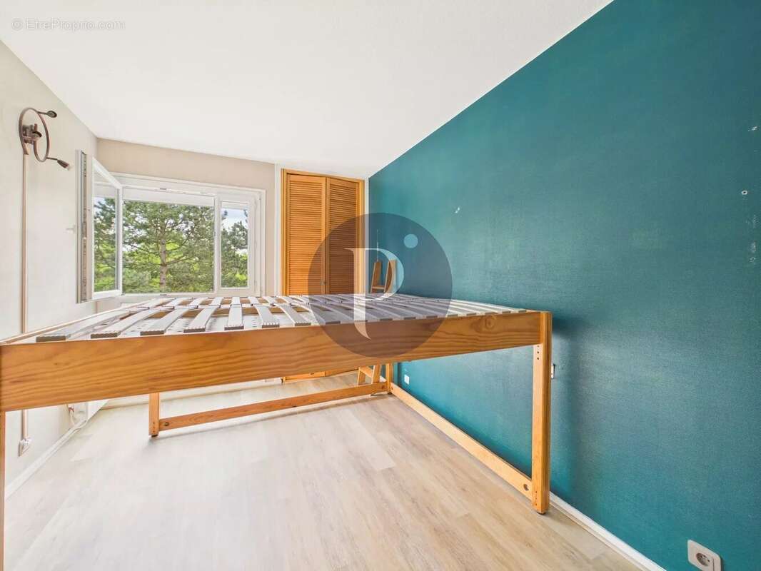 Appartement à VERRIERES-LE-BUISSON