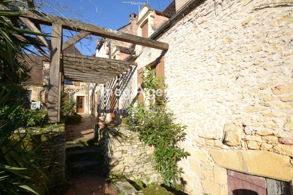 Maison à MONTIGNAC