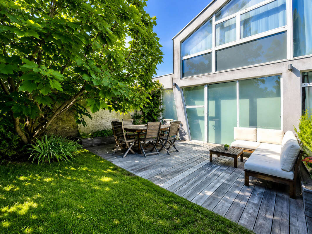 Maison d’architecte 6 pièces avec jardin, T2 indépendant - photo 2
