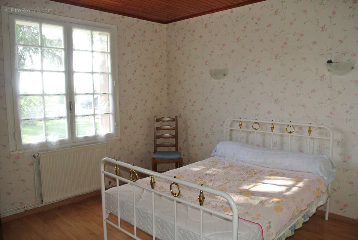 Maison à MAUVEZIN-SUR-GUPIE