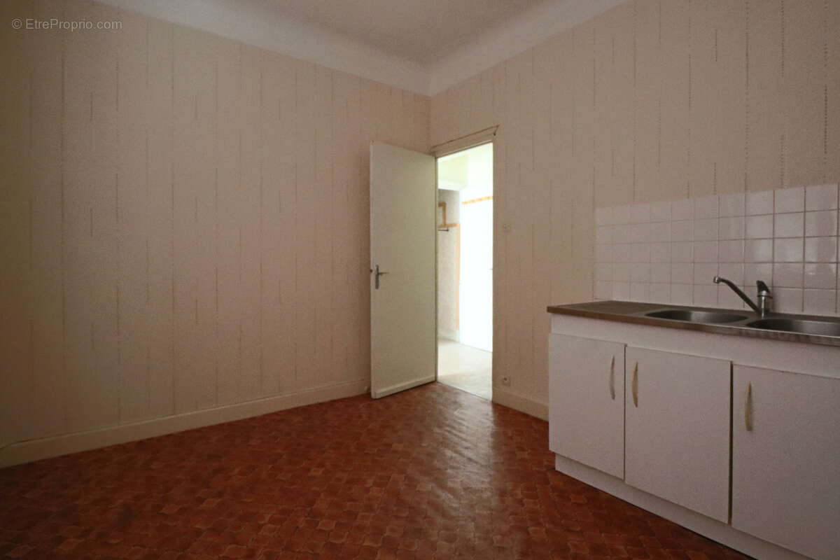 Appartement à SAINT-SAUVES-D&#039;AUVERGNE