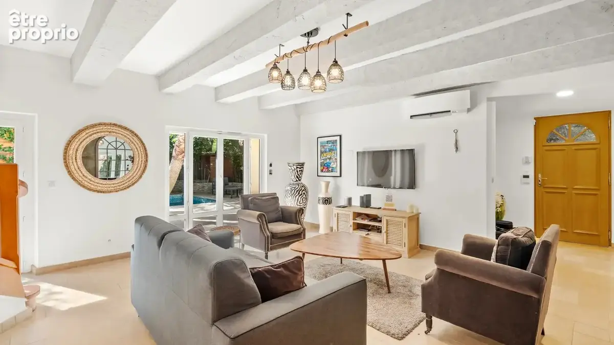 Rare à juan-les-pins – maison indépendante avec piscine à 300 mètres de la mer - photo 12