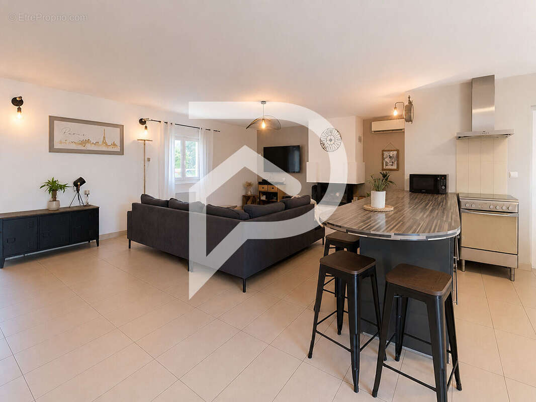 Maison à vendre Donzère 4 pièce(s) 120 m2 - photo 6